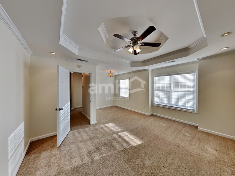 Building Photo - 750 Brooks Rd