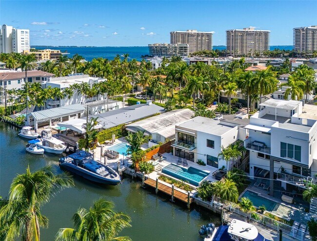 Building Photo - 1815 Fairhaven Pl