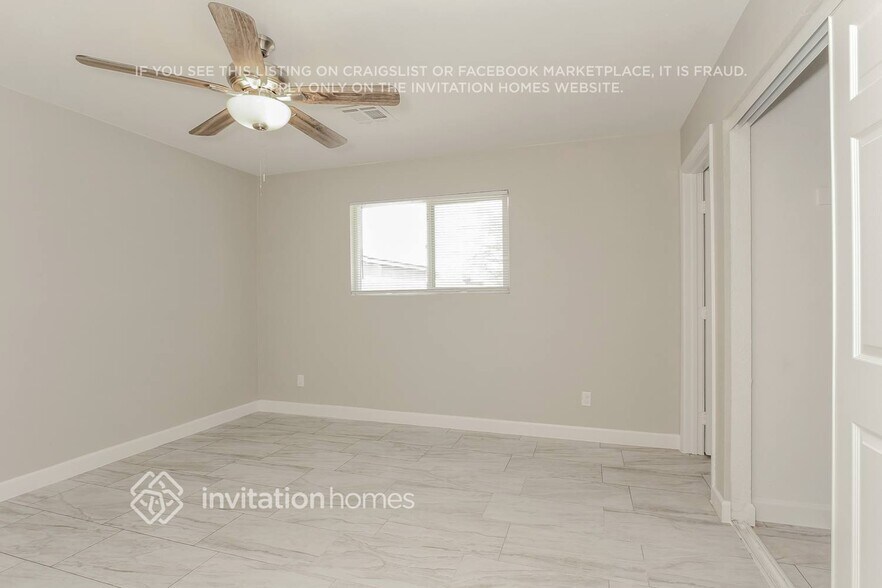 Building Photo - 12614 W Del Rio Ln