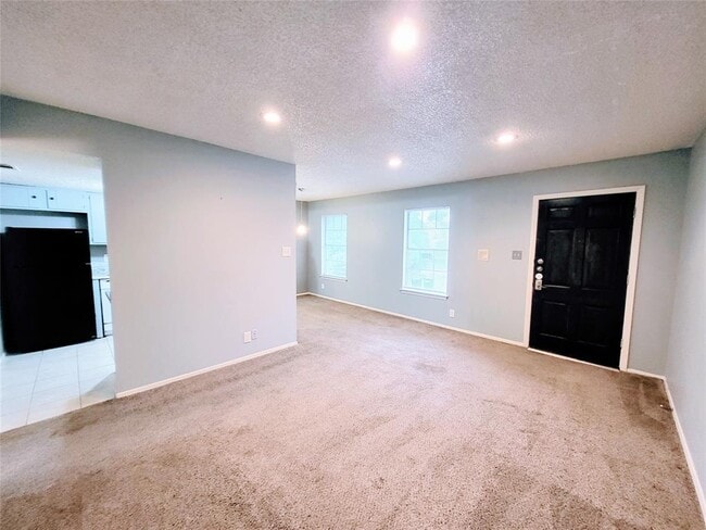 Building Photo - 3429 Willowrun Dr