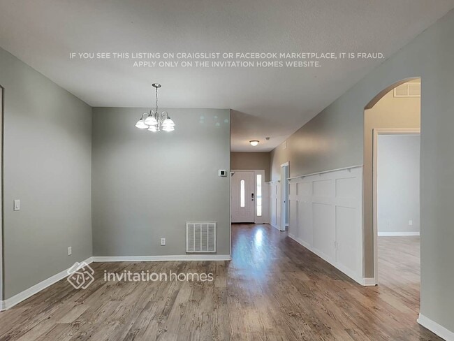 Building Photo - 3892 Manitoba Way