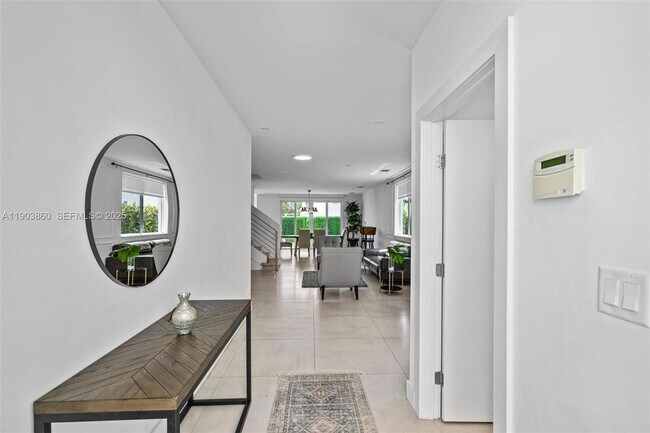 Building Photo - 10330 NW 68th St