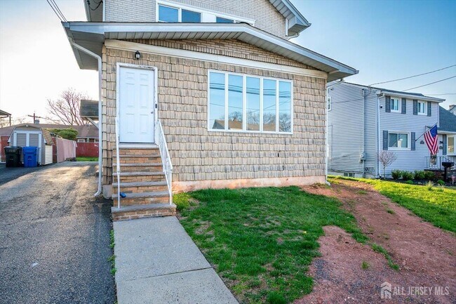 Building Photo - 36 2nd Ave