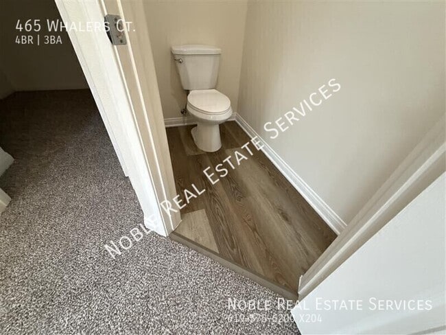 Building Photo - 465 Whalers Ct