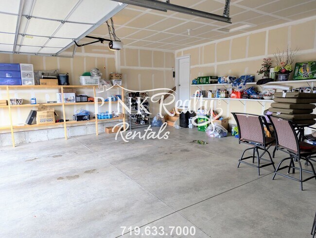 Building Photo - 3286 Golden Meadow Way