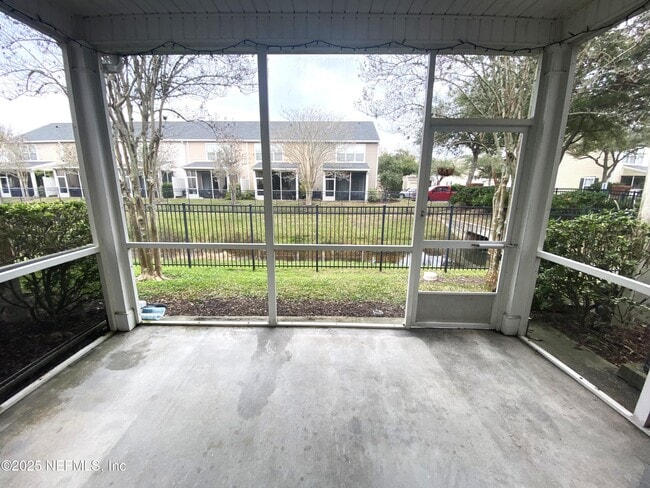 Building Photo - 4838 Parkhurst Pl