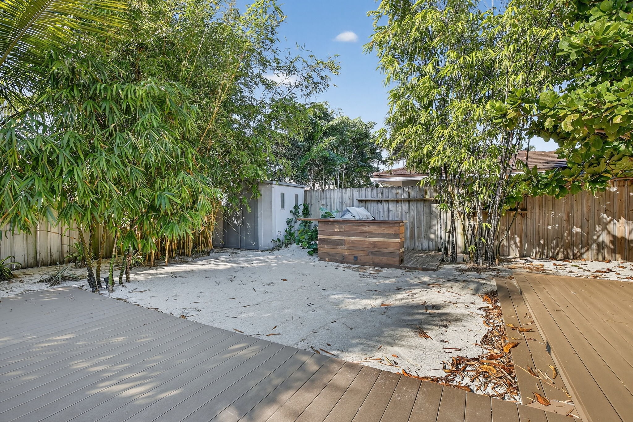 Building Photo - 2740 NE 34th St