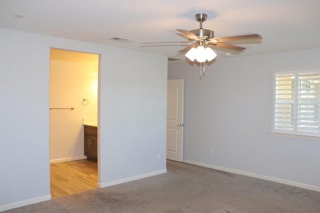 Building Photo - 1884 Clover Drive