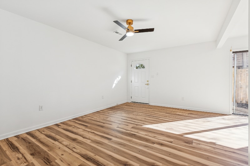 Building Photo - 1561 Malibu Pl