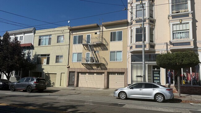 Building Photo - 1604 Church St