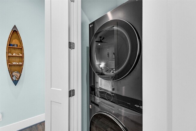 Building Photo - 312 Seagrass