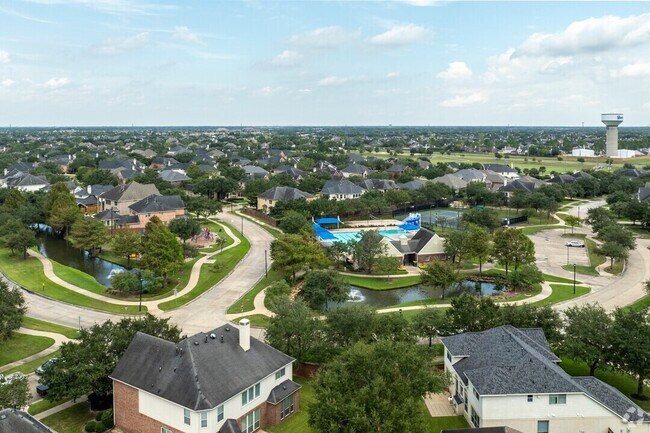 Building Photo - 2814 Keagan Falls Dr