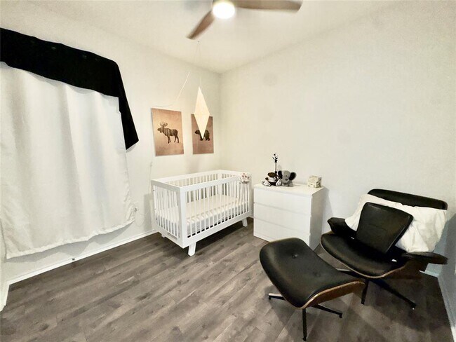 Building Photo - 6117 Toye Dr