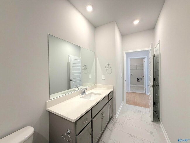 Building Photo - 14739 Mountain Strm Dr