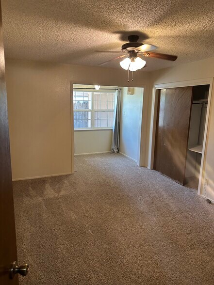 Building Photo - 4932 Blue Ridge Trl
