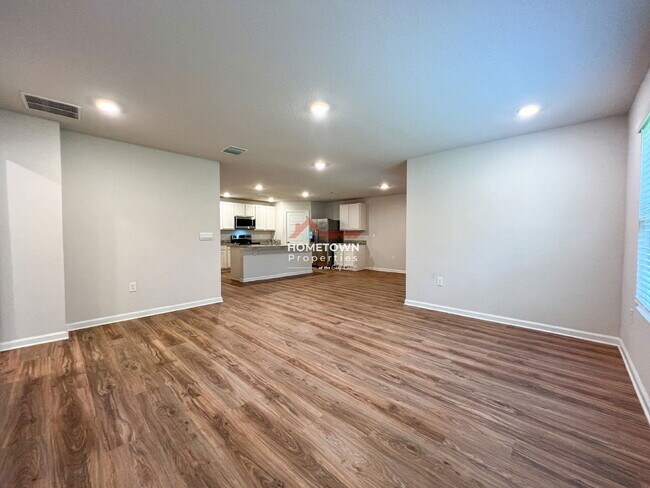 Building Photo - 6351 Burrow Ln