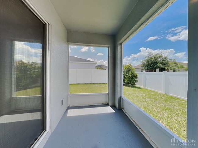 Building Photo - 921 Kingfisher Dr