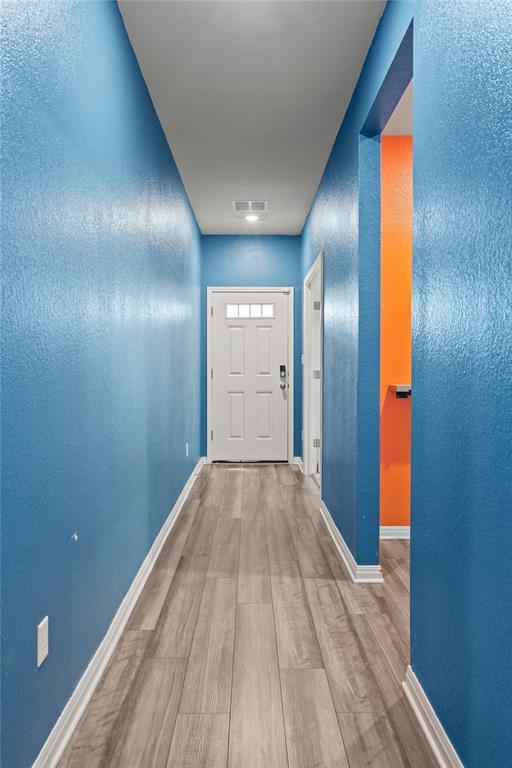 Building Photo - 204 Jordan Vly Dr