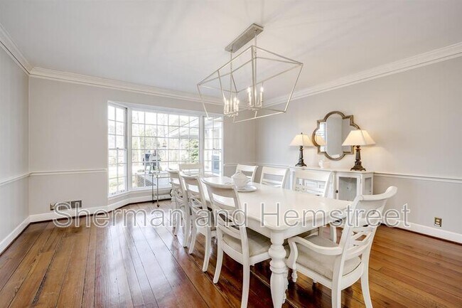 Building Photo - 289 Ashbrook Dr