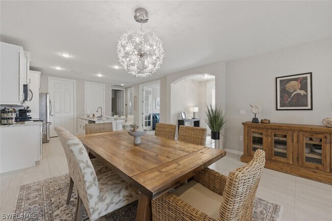 Building Photo - 14827 Edgewater Cir