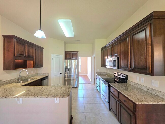 Building Photo - 6159 Winchester Cir