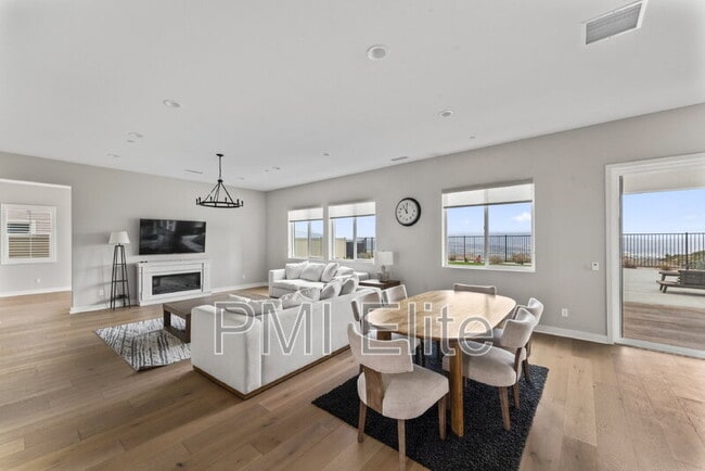 Building Photo - 28649 Windbreak Tr