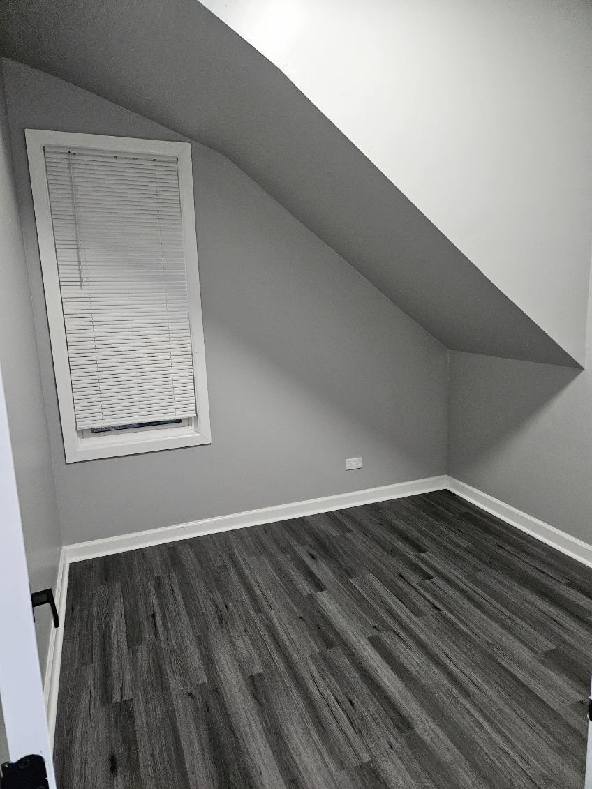 Building Photo - 8020 S Coles Ave