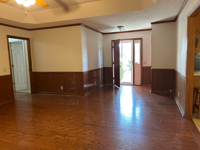 Building Photo - 1145 Peppercorn Ln