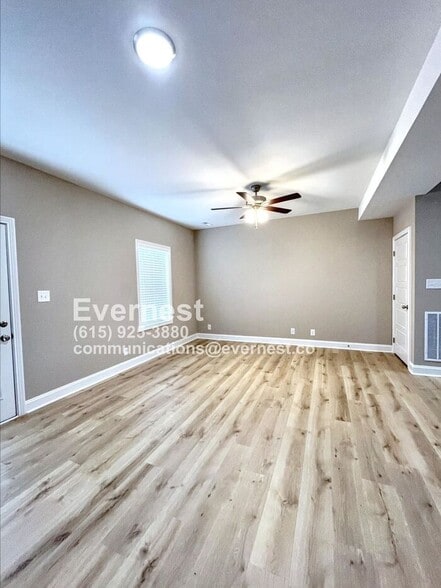 Building Photo - 3385 Polly Dr