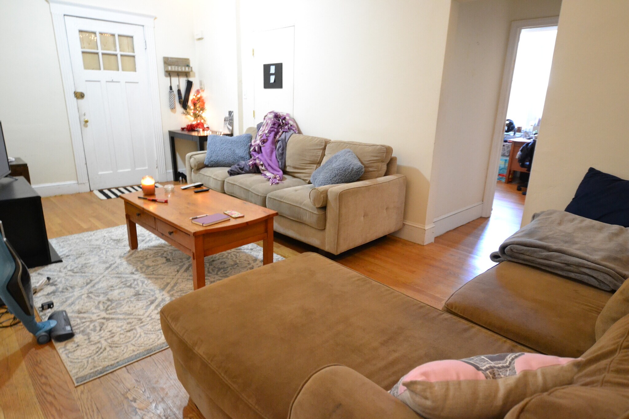 Building Photo - 316 Saint Paul St