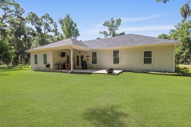 Building Photo - 3 Bedrooms, 2.5 Baths, and Endless Coastal Charm in Townsend, GA