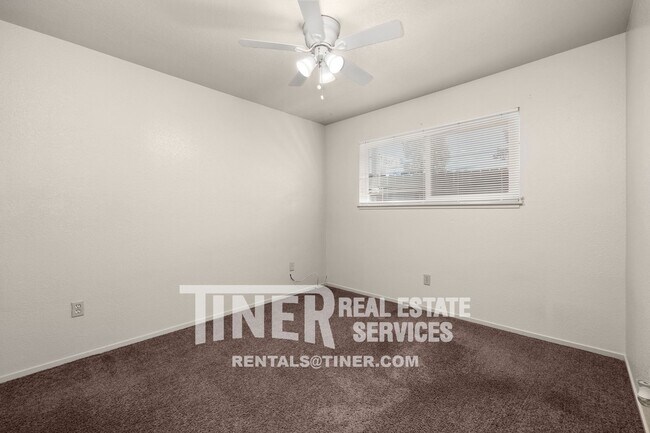 Building Photo - 9282 Corinthian Cir