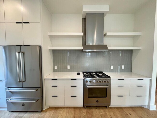 Building Photo - 1309 Palo Duro Rd