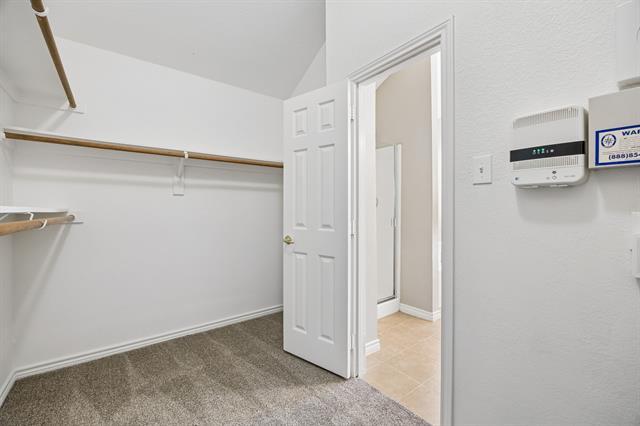 Building Photo - 9508 Fox Hill Dr