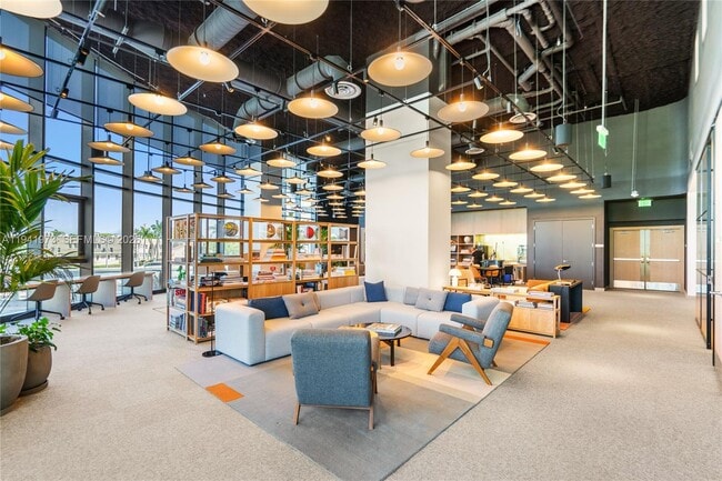 Building Photo - 500 Alton Rd