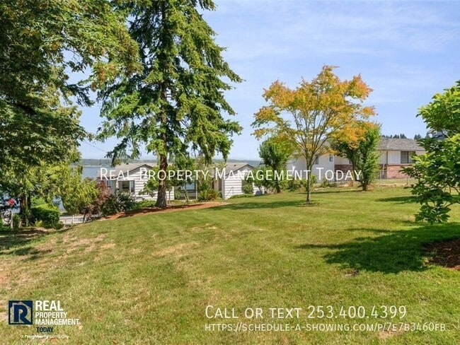 Building Photo - 5304 Hyada Blvd NE