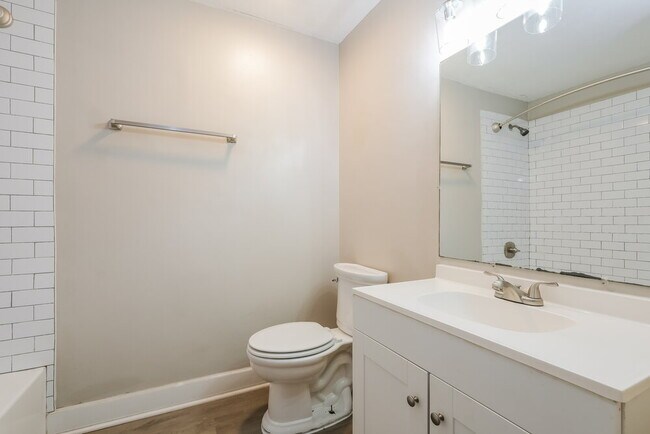 Building Photo - 2433 Anderson Mill Rd