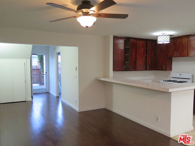 Building Photo - 3603 Mentone Ave