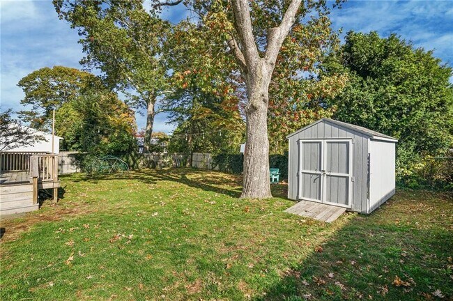 Building Photo - 31 Smith St