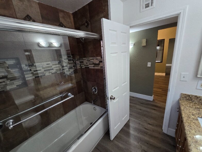 Building Photo - 3420 W Campo Bello Dr