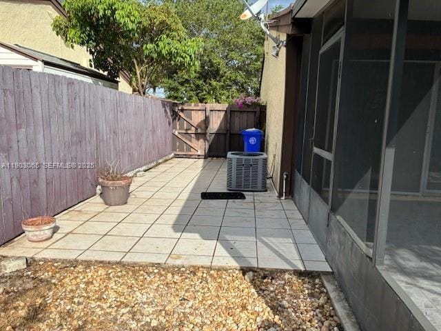 Building Photo - 10360 W Cypress Ct