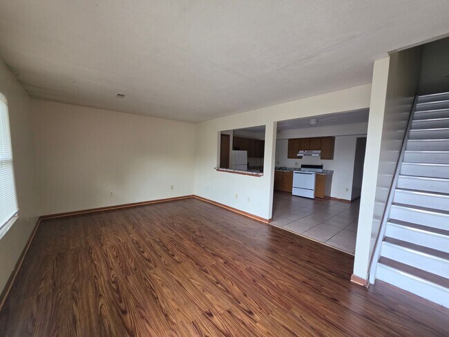 Building Photo - 1509 Whitehall Blvd
