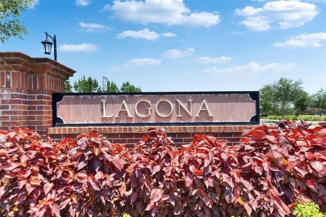 Building Photo - 4899 Isola Ct