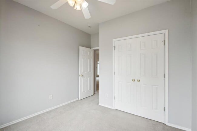 Building Photo - 613 Vickery Ave