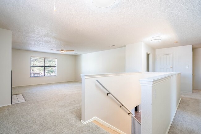 Building Photo - 8121 San Antonio St