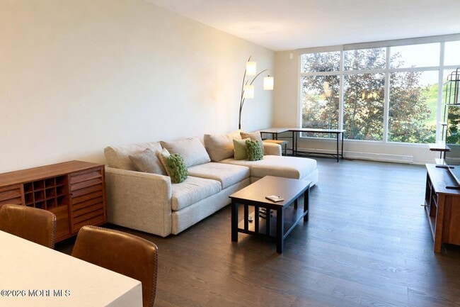 Building Photo - 30 Melrose Terrace