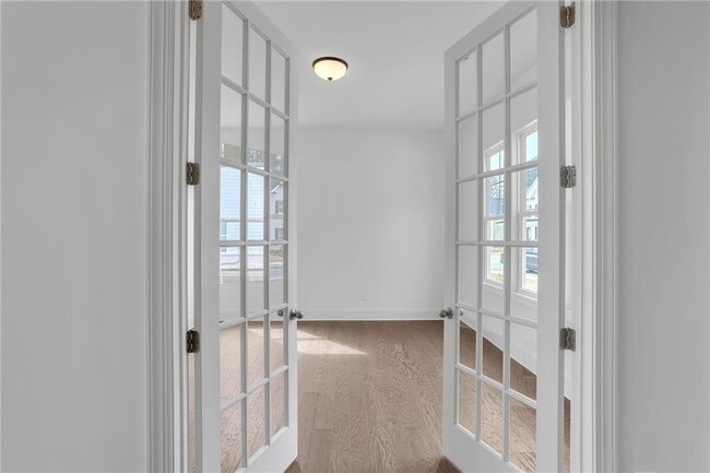 Building Photo - 1997 Freestone Wy