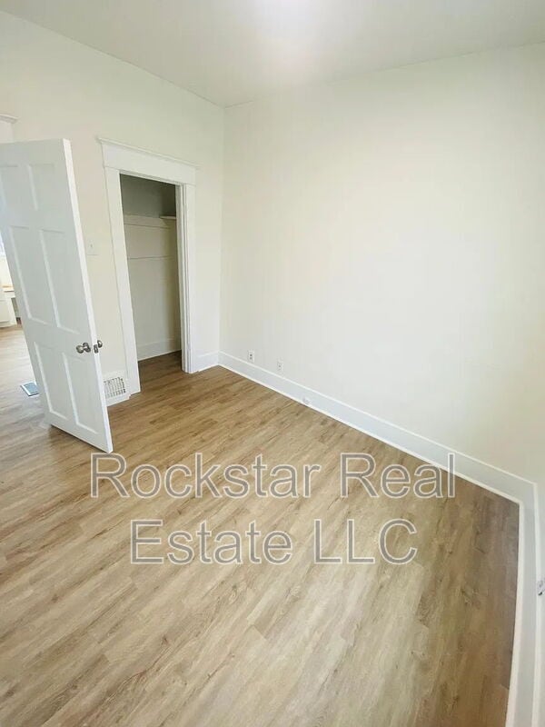 Building Photo - 5123 N Monroe St