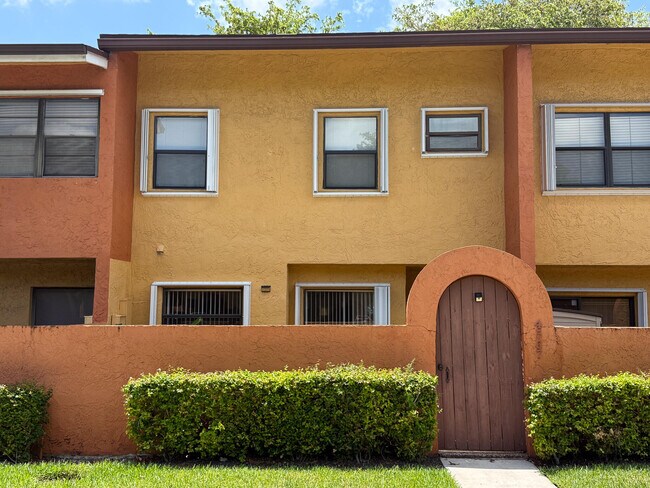 Building Photo - 4567 NW 90th Ave
