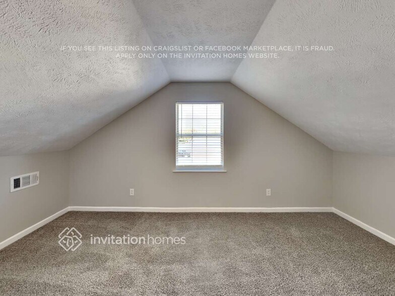 Building Photo - 1915 Venada Trail